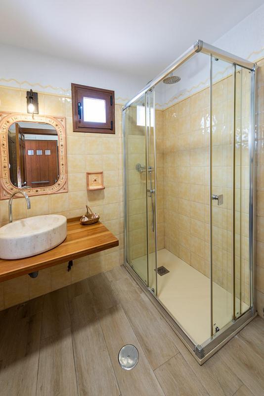 Hostal Avenjucar Tolosa  Bagian luar foto